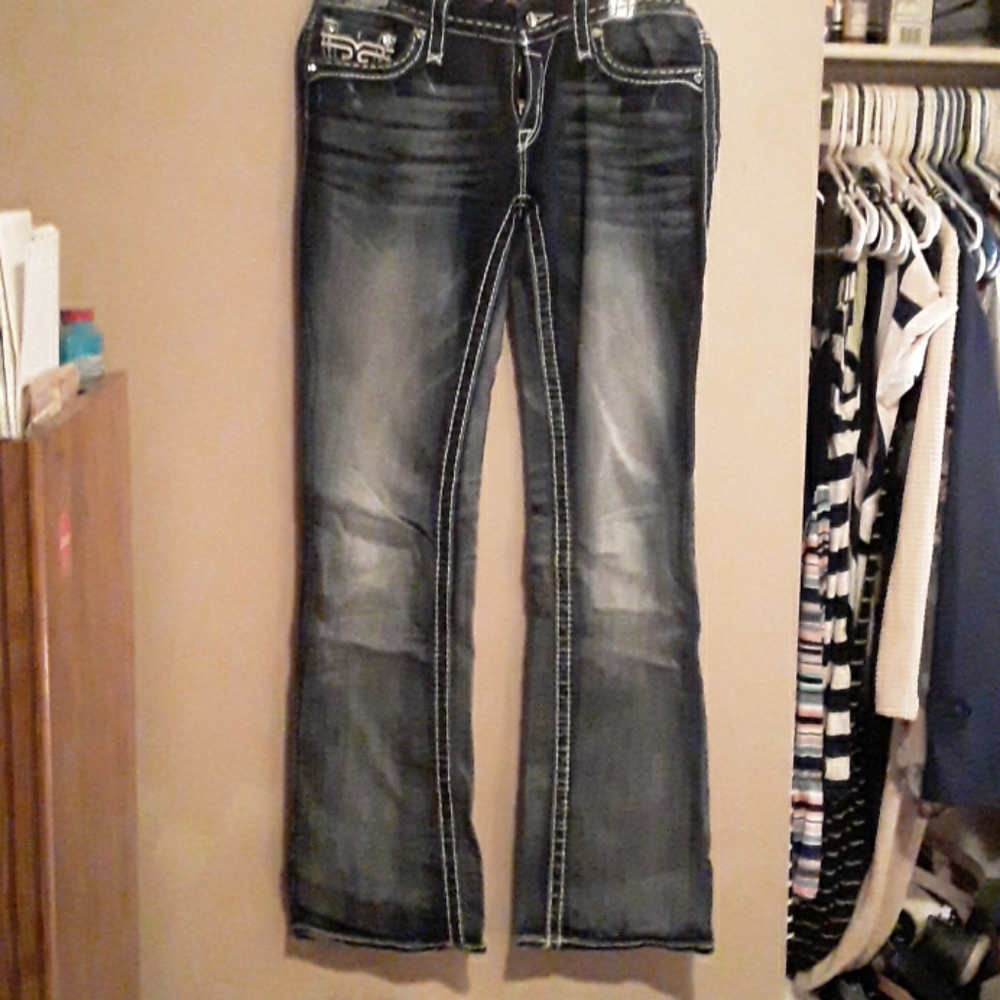 Rock revival Jean's